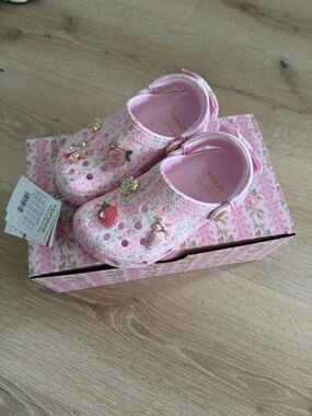 CROCS Pink Floral Kids' Clogs with Charm Accents